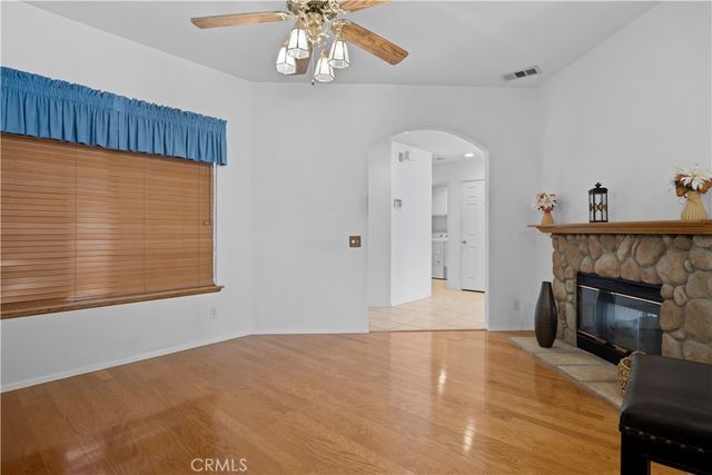 1064 Brookfield Place, Glendora, CA 91741