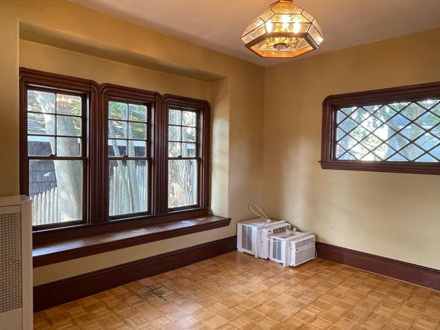 12 Tilton Ave, Brockton, MA 02301