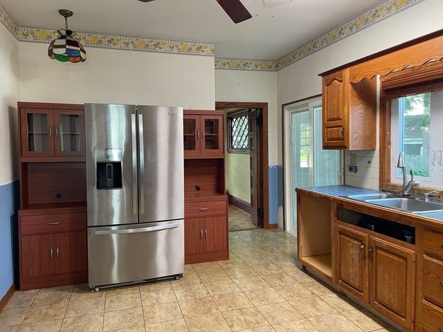 12 Tilton Ave, Brockton, MA 02301