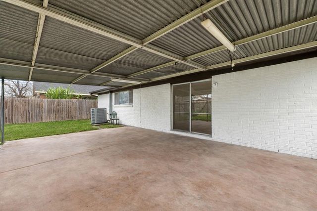 11906 Pompano Lane, Houston, TX 77072