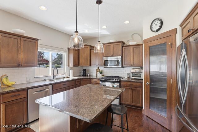 24920 E Bergamot Ct, Liberty Lake, WA 99019