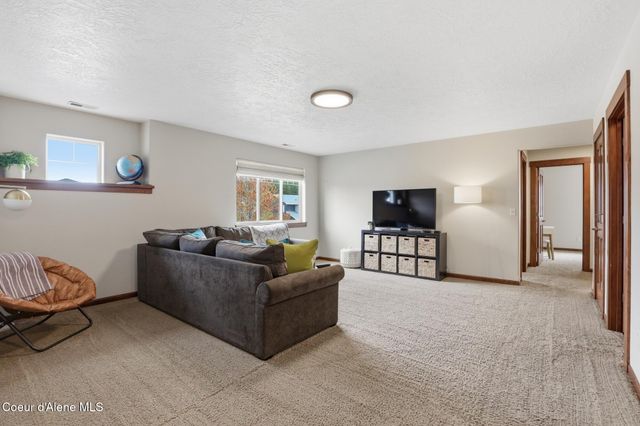 24920 E Bergamot Ct, Liberty Lake, WA 99019