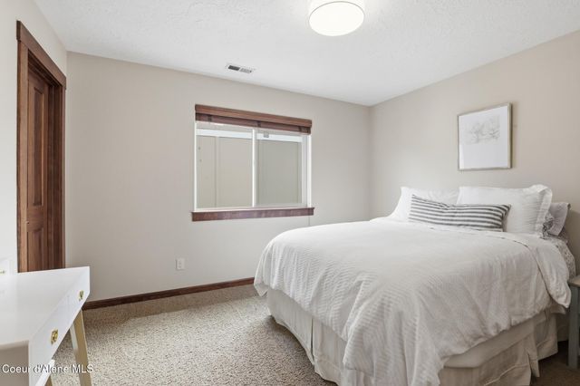 24920 E Bergamot Ct, Liberty Lake, WA 99019