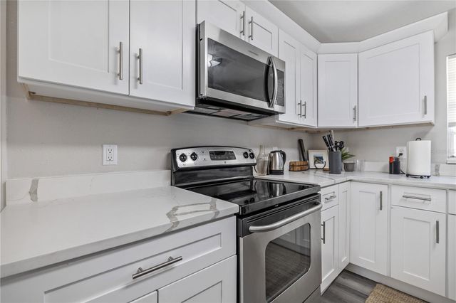 112 W STANLEY STREET, Tampa, FL 33604