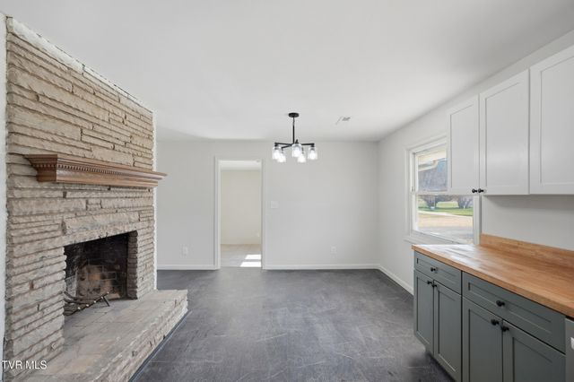 309 Heaton Street, Roan Mountain, TN 37687