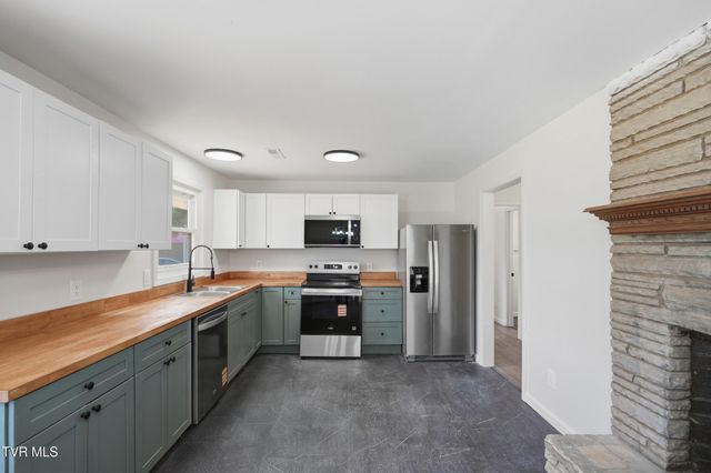 309 Heaton Street, Roan Mountain, TN 37687