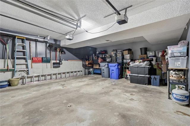 15909 W 153rd Street, Olathe, KS 66062