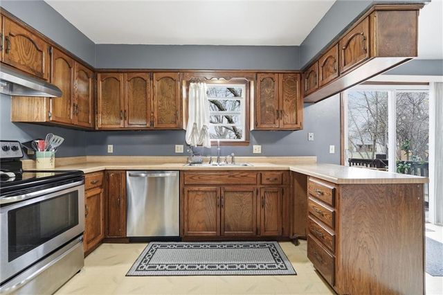 15909 W 153rd Street, Olathe, KS 66062