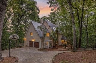 5633 Aven Road, Marietta, GA 30068