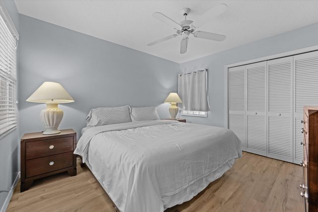 2104 Country Golf Drive, Wellington, FL 33414