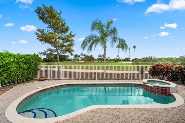 2104 Country Golf Drive, Wellington, FL 33414