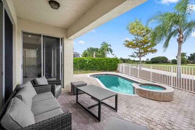 2104 Country Golf Drive, Wellington, FL 33414