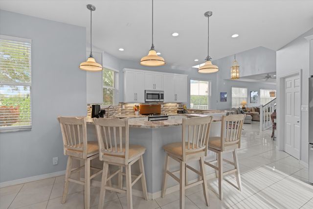 2104 Country Golf Drive, Wellington, FL 33414