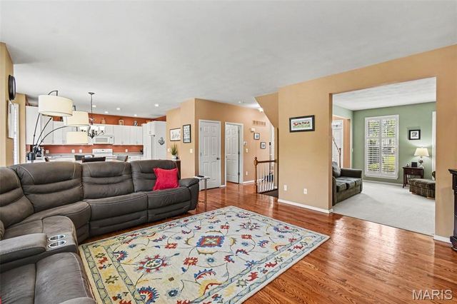 7445 Stream Valley Court, St Louis, MO 63129