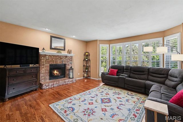 7445 Stream Valley Court, St Louis, MO 63129