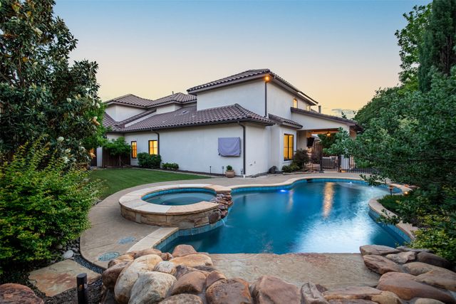 7037 Moregate Lane, Plano, TX 75024