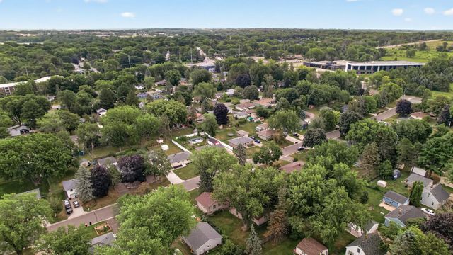 69 Dennis Lane N, Maplewood, MN 55119