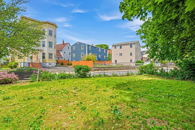 185 Washington St, Malden, MA 02148