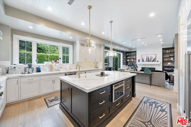 4225 Alcove Avenue, Studio City (los Angeles), CA 91604