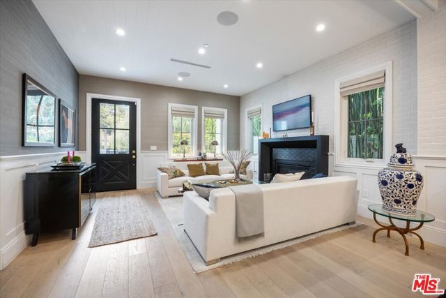 4225 Alcove Avenue, Studio City (los Angeles), CA 91604