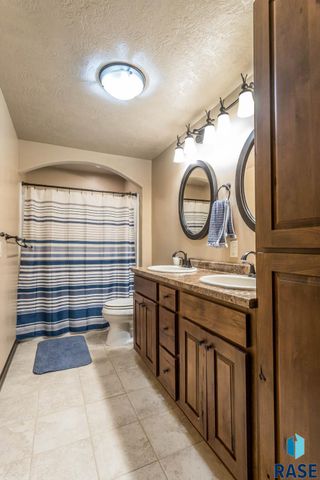 7100 E Archstone St Street, Sioux Falls, SD 57110