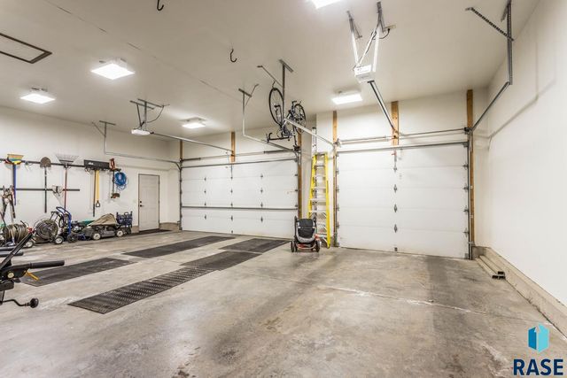 7100 E Archstone St Street, Sioux Falls, SD 57110