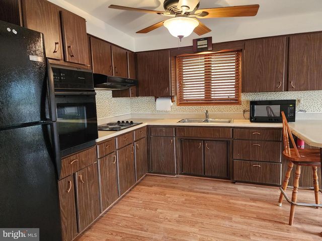 157 SHADY LN, Ridgeley, WV 26753