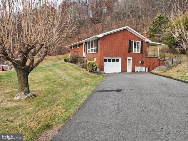 157 SHADY LN, Ridgeley, WV 26753