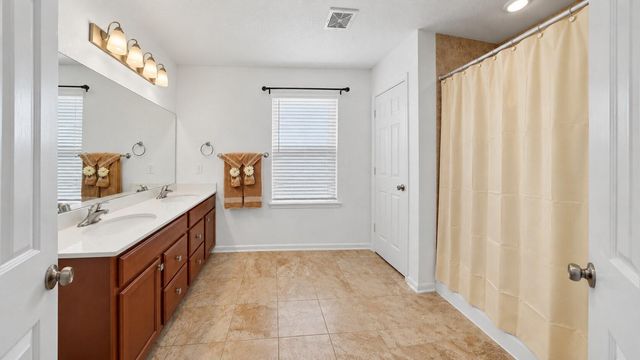 2627 White Bluff Lane, Houston, TX 77038