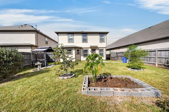 2627 White Bluff Lane, Houston, TX 77038