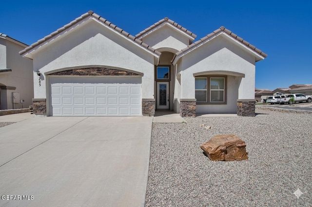 285 PENBRIDGE Place, El Paso, TX 79928