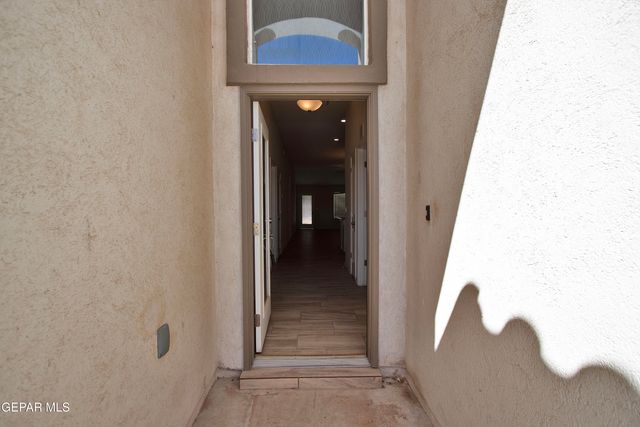 285 PENBRIDGE Place, El Paso, TX 79928