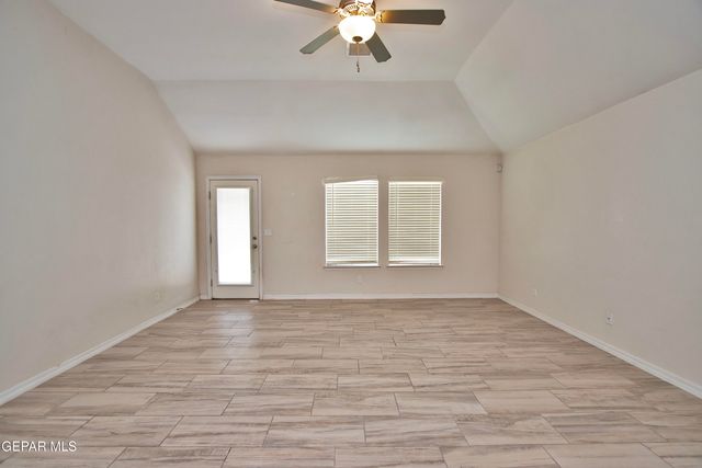 285 PENBRIDGE Place, El Paso, TX 79928