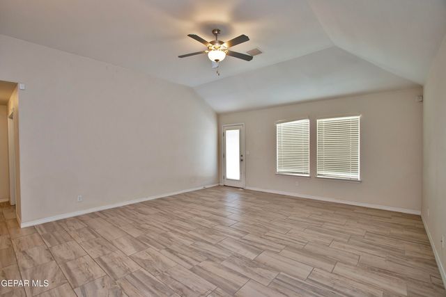 285 PENBRIDGE Place, El Paso, TX 79928