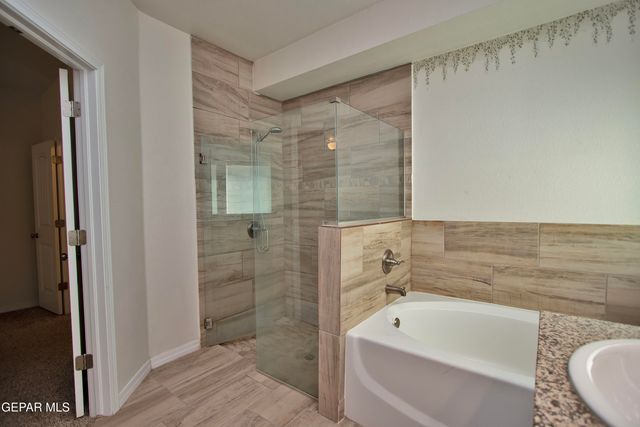 285 PENBRIDGE Place, El Paso, TX 79928