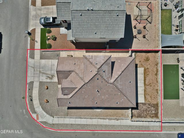 285 PENBRIDGE Place, El Paso, TX 79928