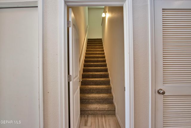 285 PENBRIDGE Place, El Paso, TX 79928