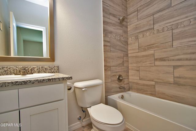 285 PENBRIDGE Place, El Paso, TX 79928