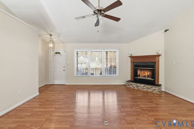 8707 Rockcrest Ct, Richmond, VA 23235