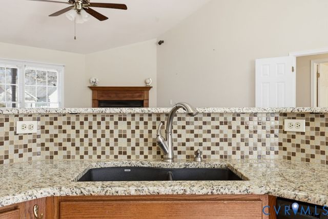 8707 Rockcrest Ct, Richmond, VA 23235