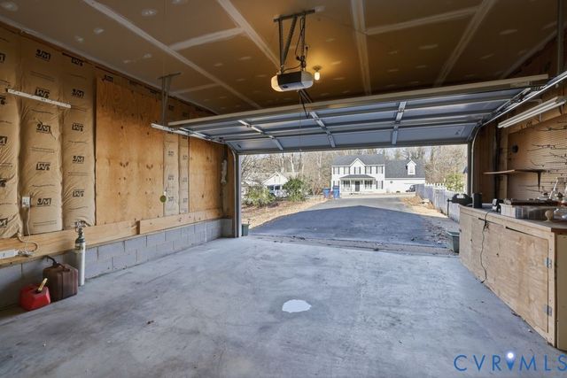 8707 Rockcrest Ct, Richmond, VA 23235