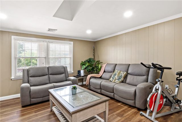 201 Reservoir Avenue, Lincoln, RI 02865