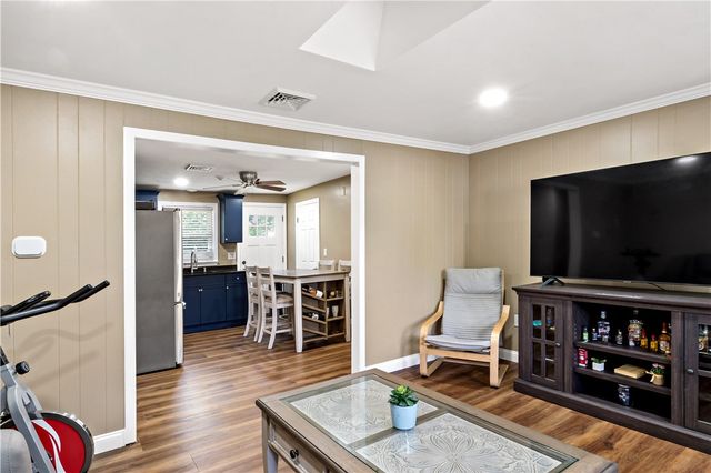 201 Reservoir Avenue, Lincoln, RI 02865