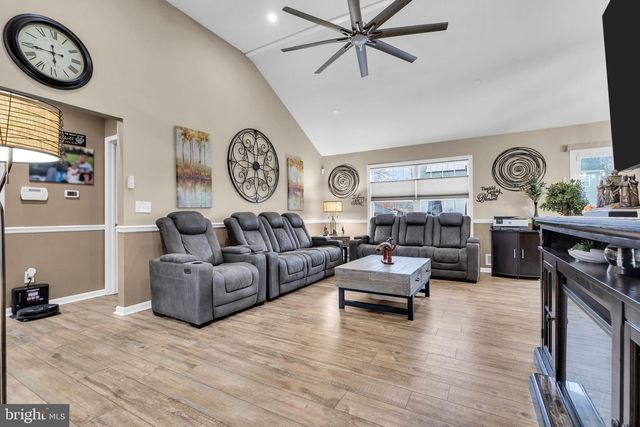 496 LIGHTHOUSE DRIVE, Manahawkin, NJ 08050