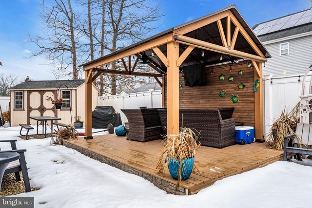 496 LIGHTHOUSE DRIVE, Manahawkin, NJ 08050