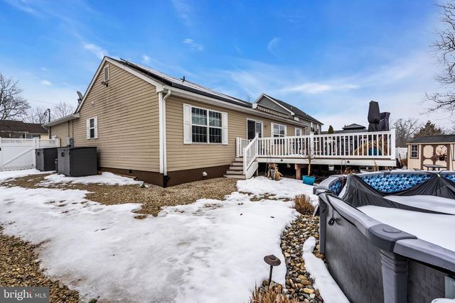 496 LIGHTHOUSE DRIVE, Manahawkin, NJ 08050