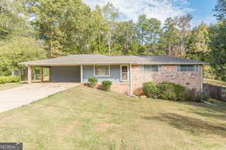 6275 S Skyline Drive, Douglasville, GA 30135