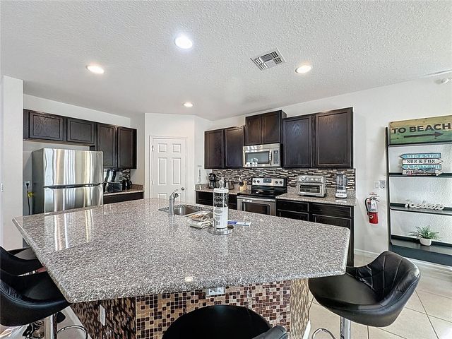 1346 YORKSHIRE COURT, Davenport, FL 33896