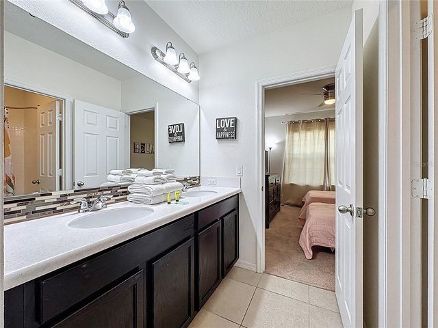 1346 YORKSHIRE COURT, Davenport, FL 33896