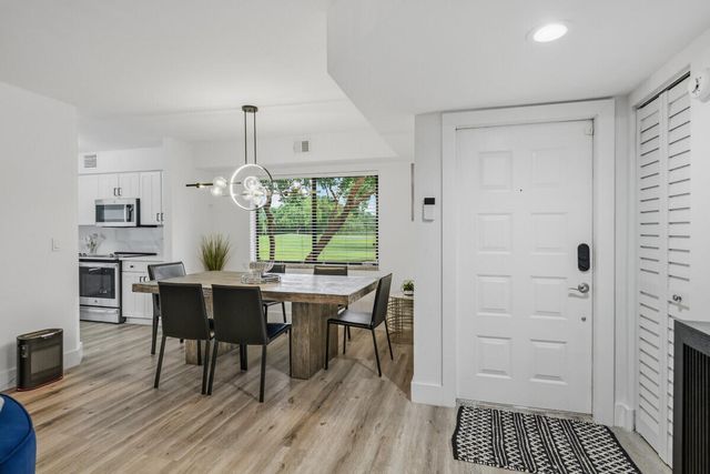 17372 Boca Club Boulevard 408, Boca Raton, FL 33487